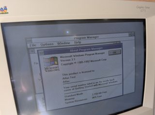 Windows 3.1 About Program Manager dialog in Standard Mode, licensed to Atlas Test, showing 2,155 KB free and 86% system resources